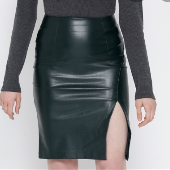 Dresses & Skirts - Forever 21 Vegan Leather Emerald Green skirt - M